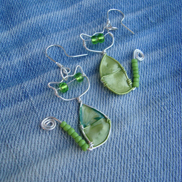 Kolczyki Kotki Zielone Opalizujące