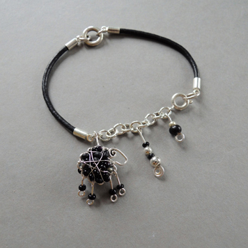 Thong Bracelet with Black Sheep