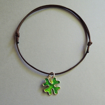 Bracelet with Green Cloverleaf